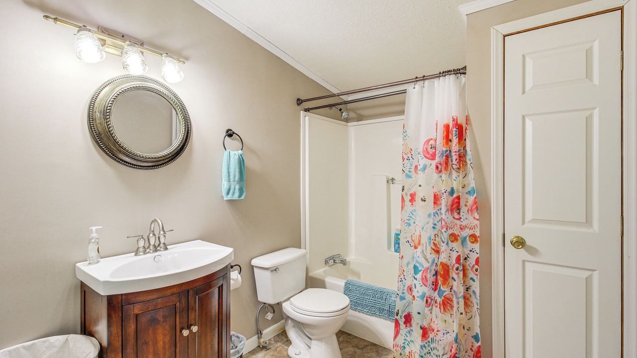 Photo of Bathroom in Spencer