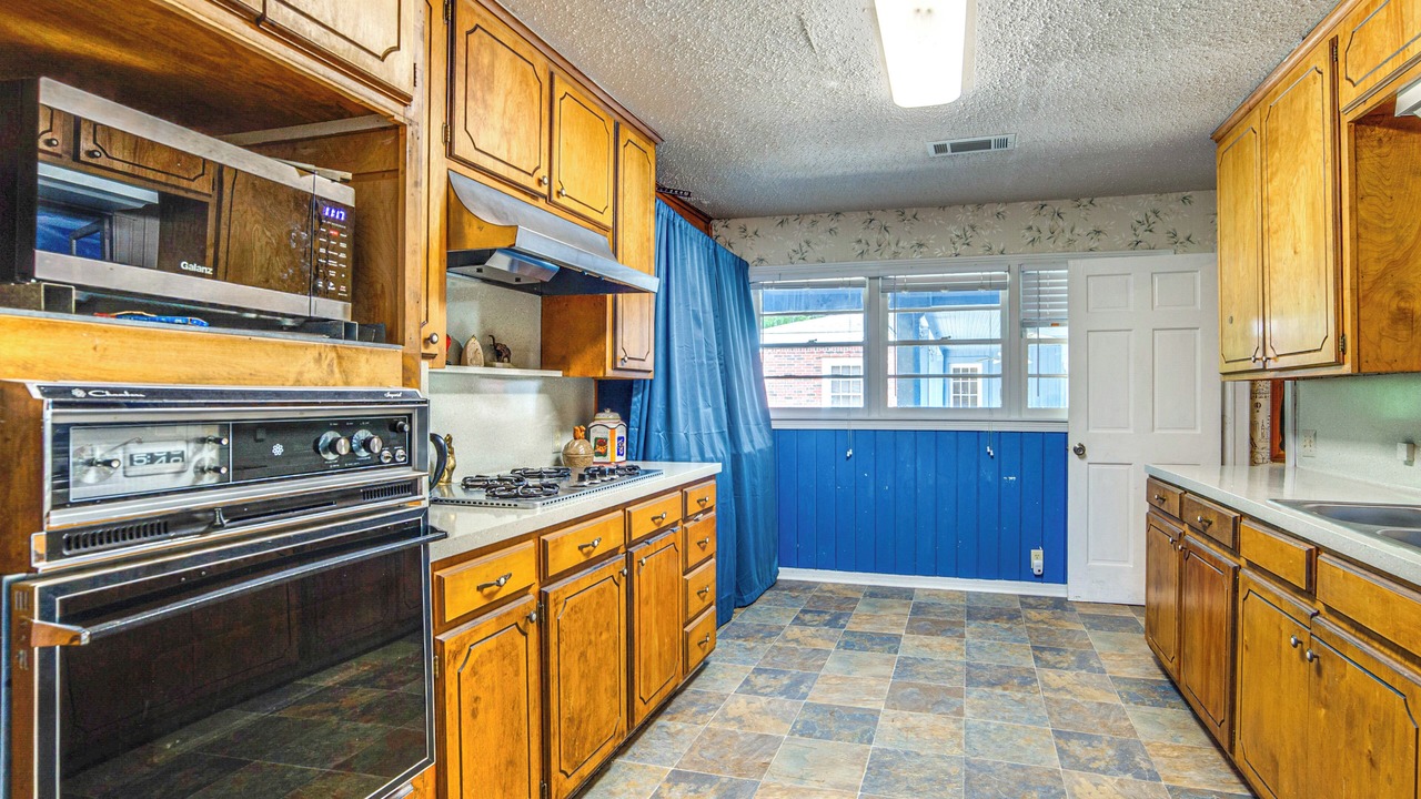 Photo of Kitchen in Flint