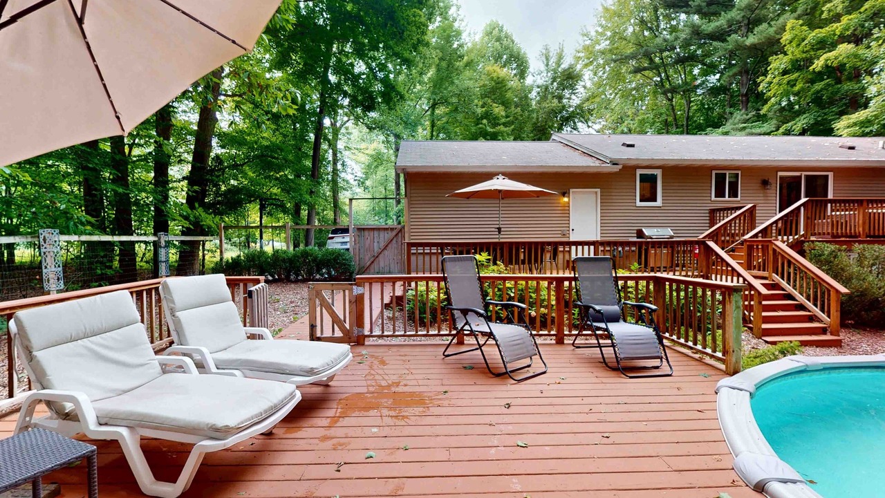 Photo of Patio Balcony in Shorewood-Tower Hills-Harbert