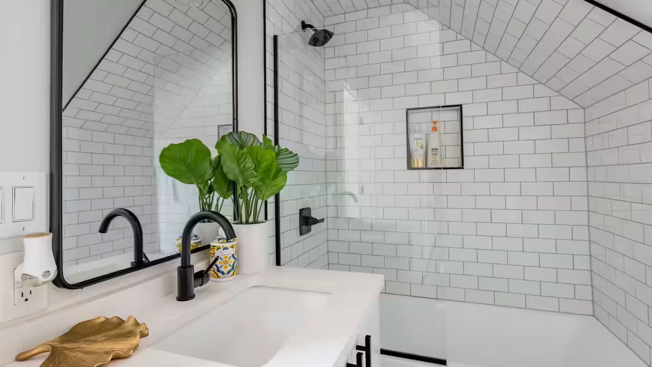 Photo of Bathroom in Hough