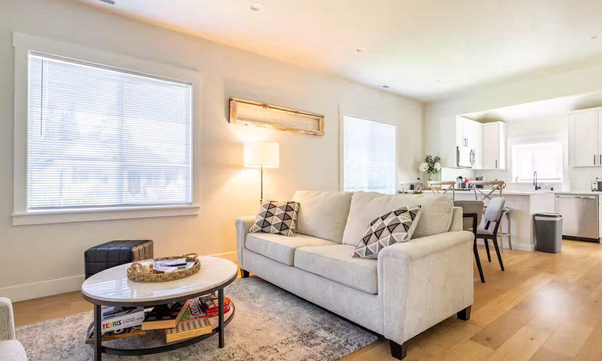Photo of Livingroom in Hough