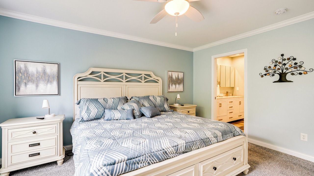 Photo of Bedroom in Lawrenceburg