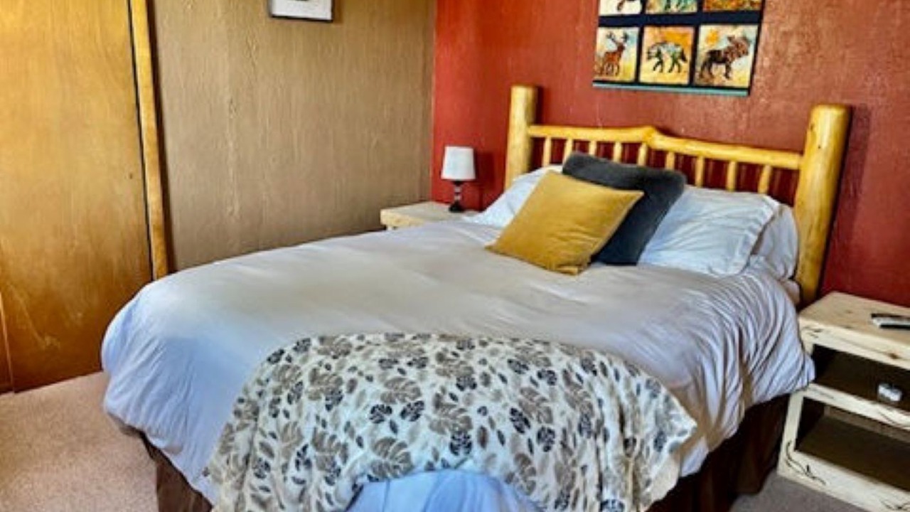 Photo of Bedroom in Cedaredge