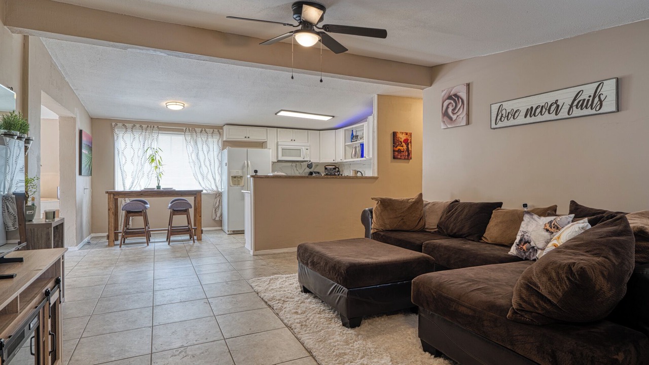 Photo of Livingroom in Northeast Heights