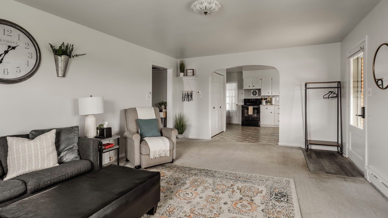 Photo of Livingroom in Goodville