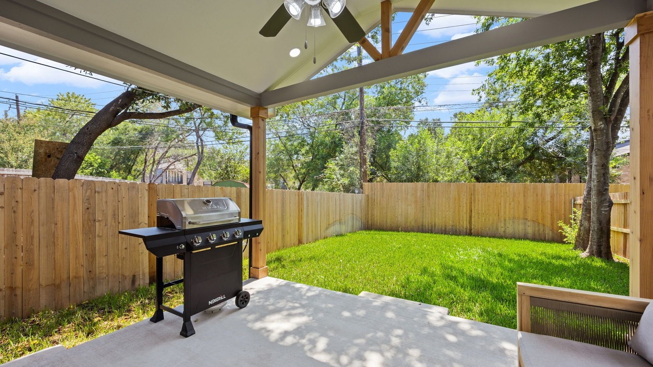 Photo of Patio Balcony in Parker Lane