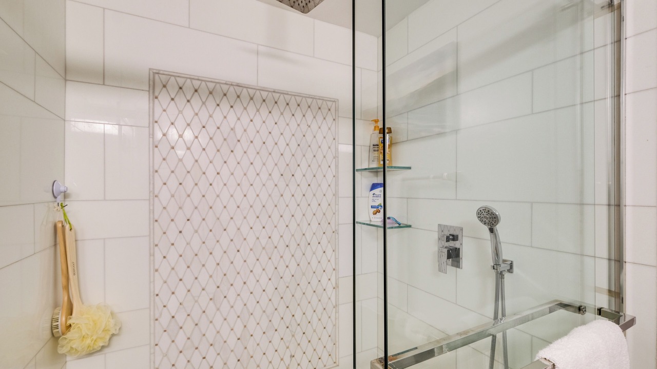 Photo of Bathroom in National Harbor