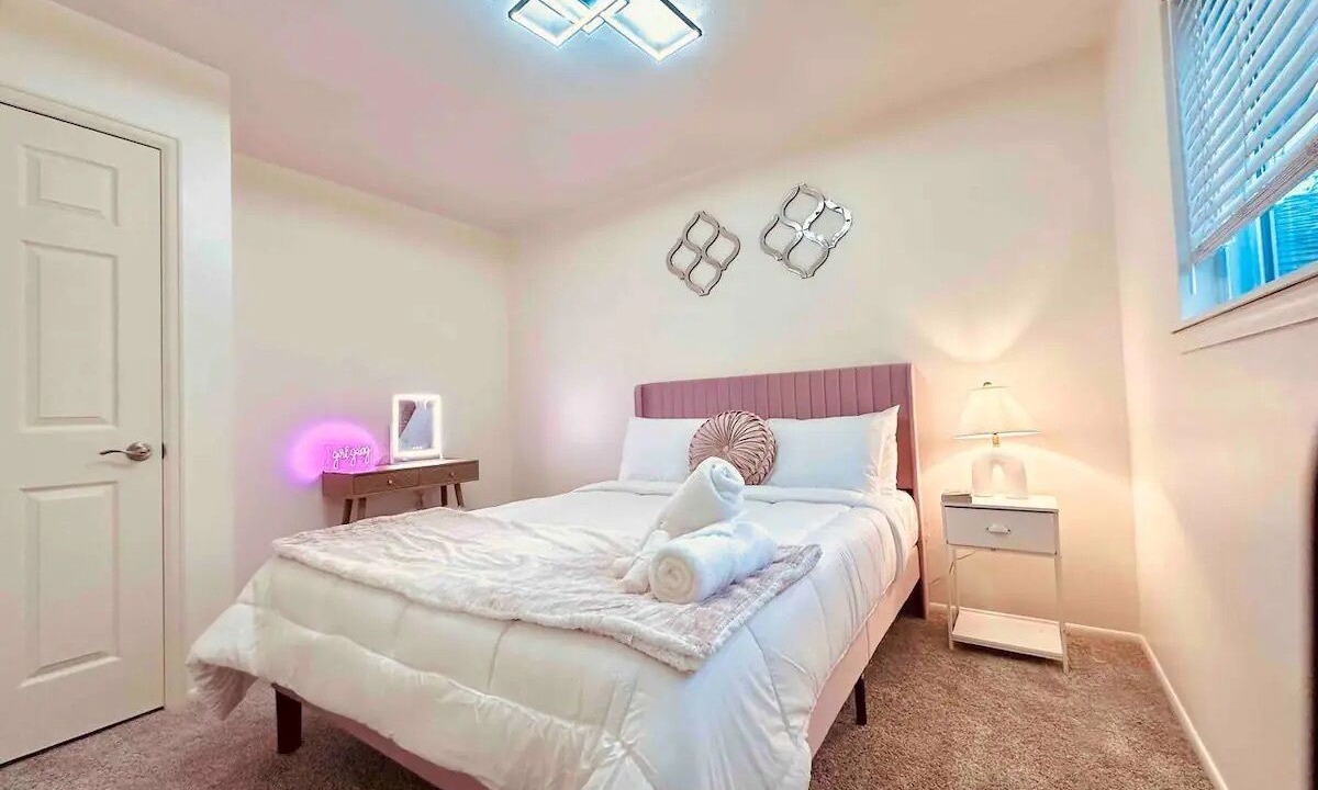 Photo of Bedroom in Castlewood