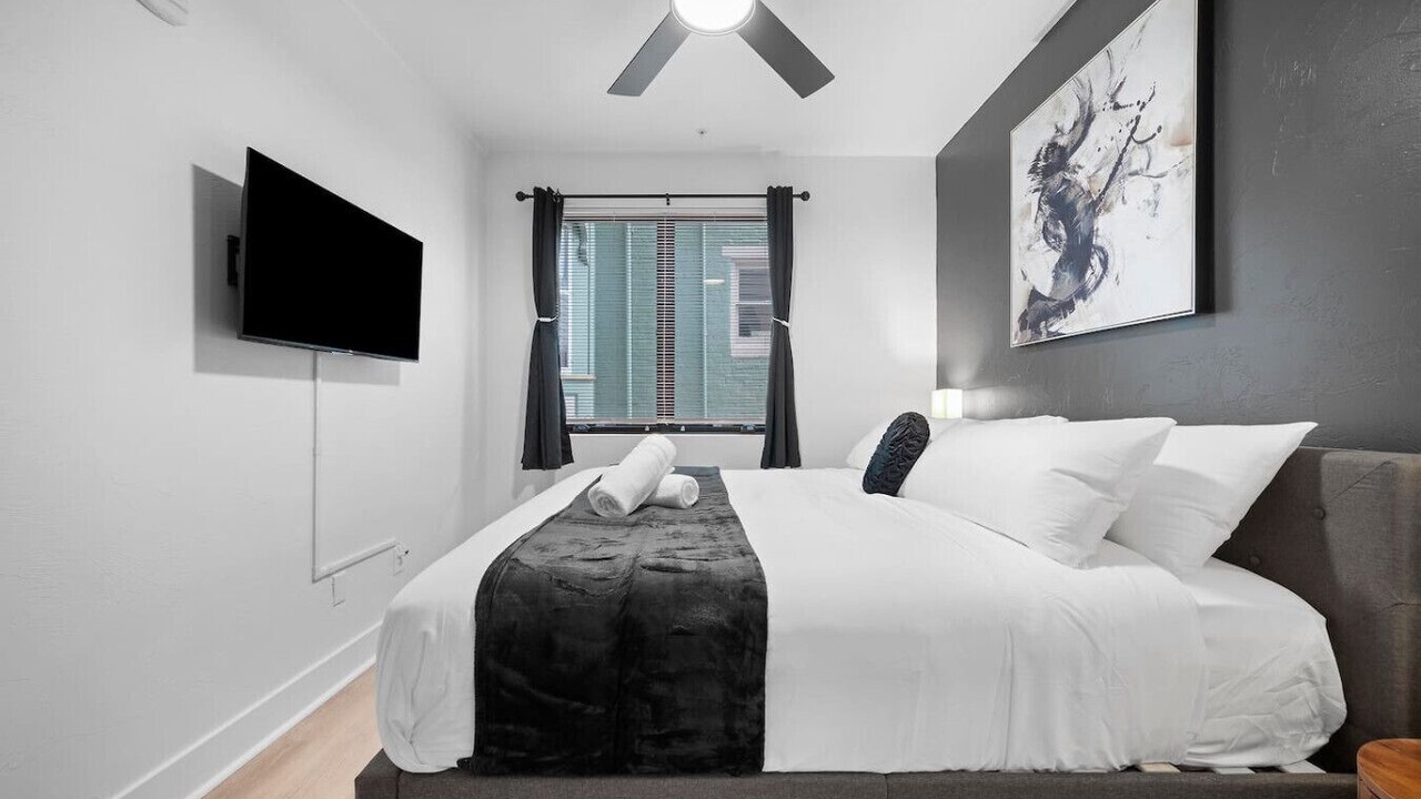 Photo of Bedroom in Shadyside