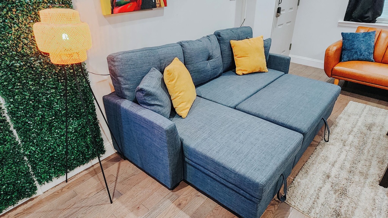 Photo of Livingroom in Center City