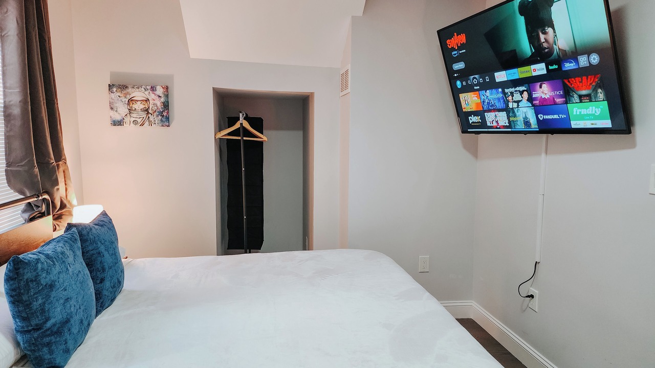 Photo of Bedroom in Center City