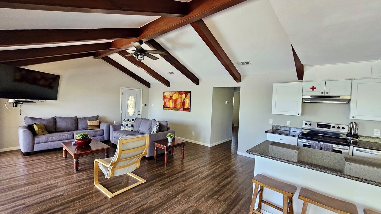 Photo of Livingroom in Barrett