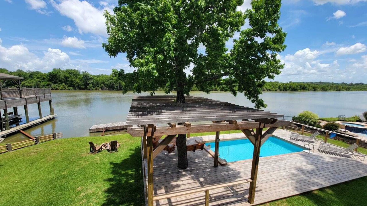 Photo of Outdoor in Barrett