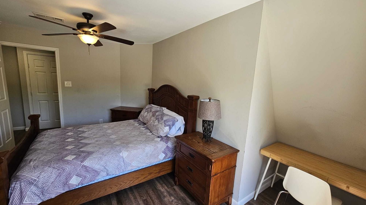 Photo of Bedroom in Barrett