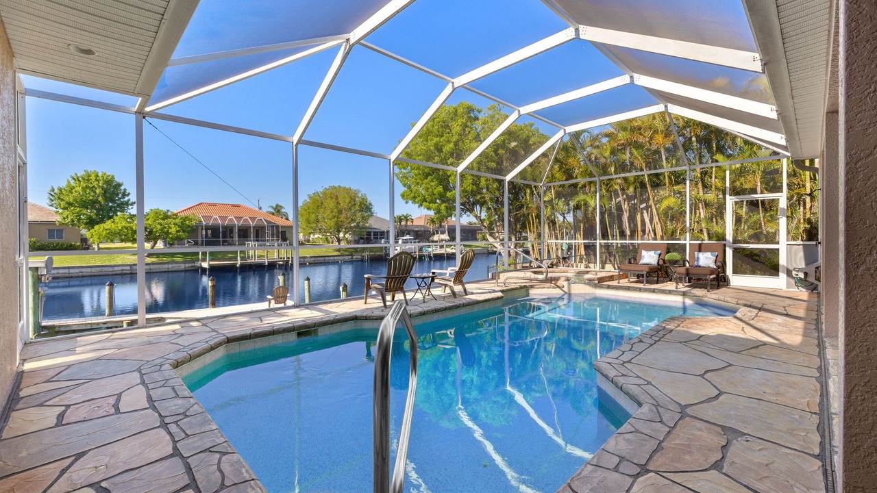 Photo of Outdoor in Pelican