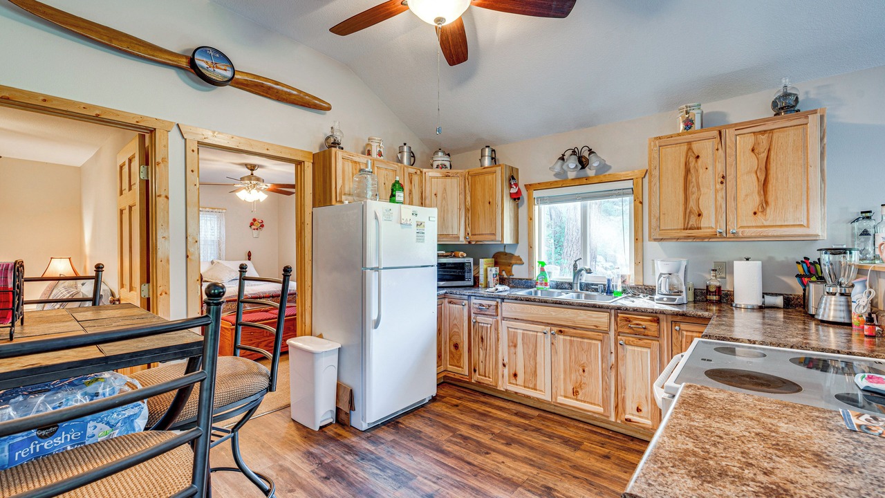 Photo of Kitchen in Drake