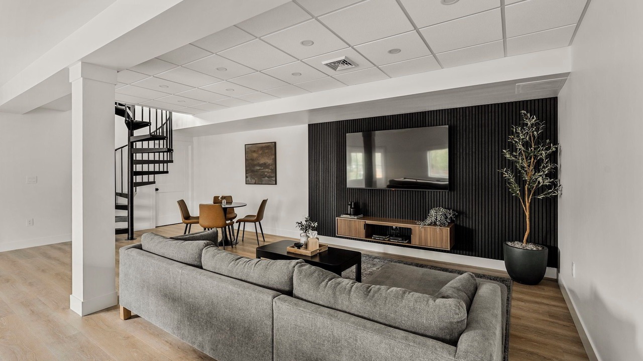 Photo of Livingroom in Adamstown