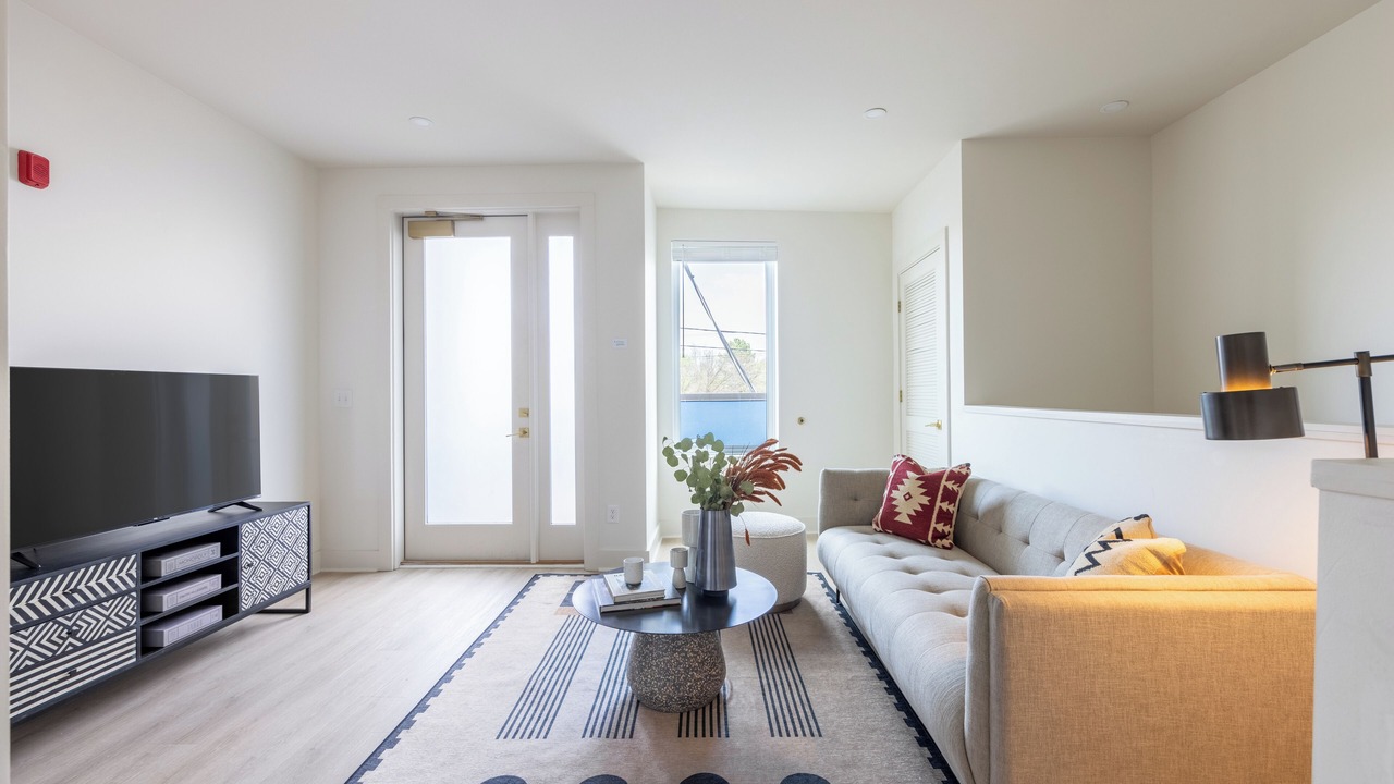 Photo of Bedroom in Five Points