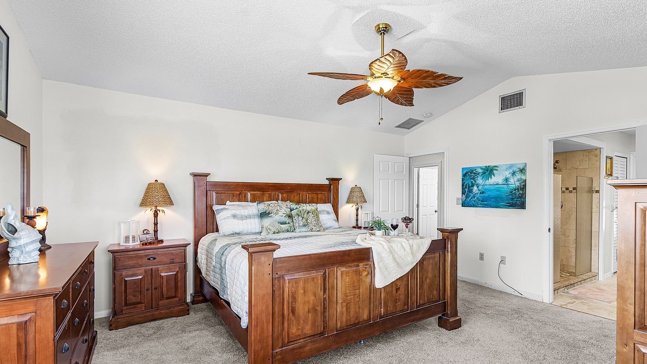 Photo of Bedroom in Pelican