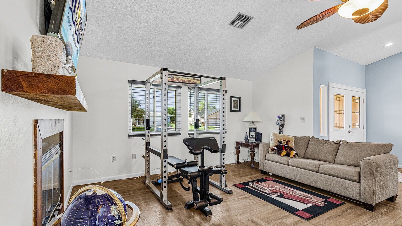 Photo of Livingroom in Pelican