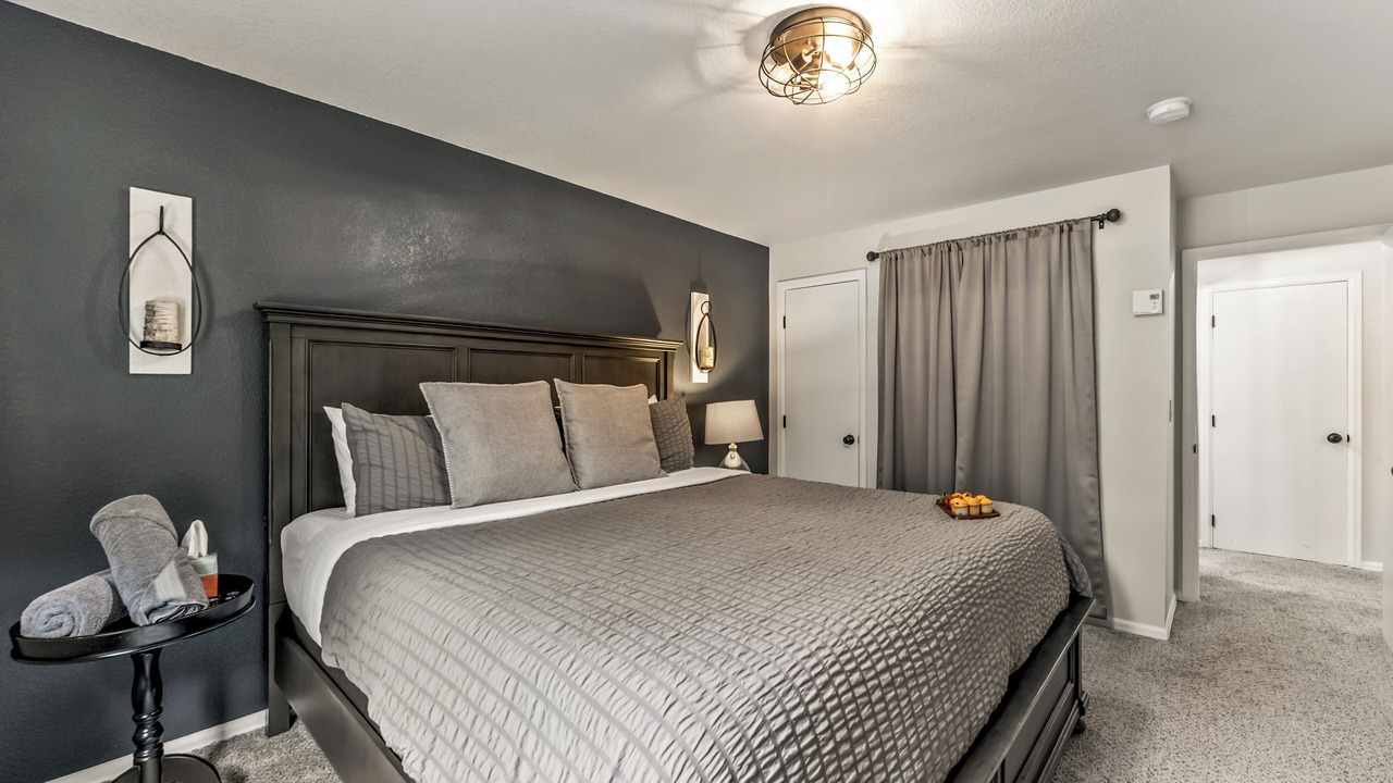 Photo of Bedroom in Divide