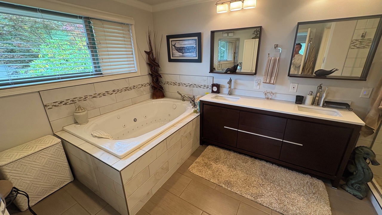 Photo of Bathroom in Mukilteo