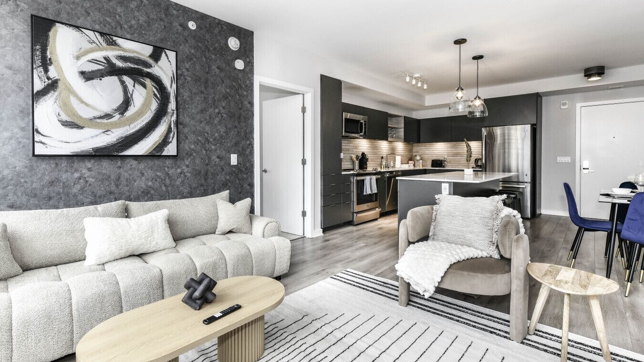Photo of Bedroom in Crystal City