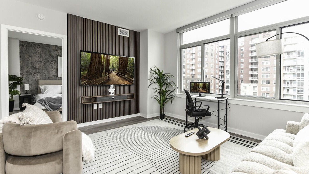 Photo of Bedroom in Crystal City