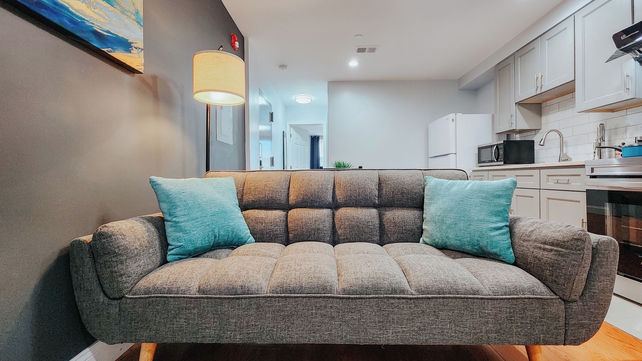 Photo of Livingroom in Center City