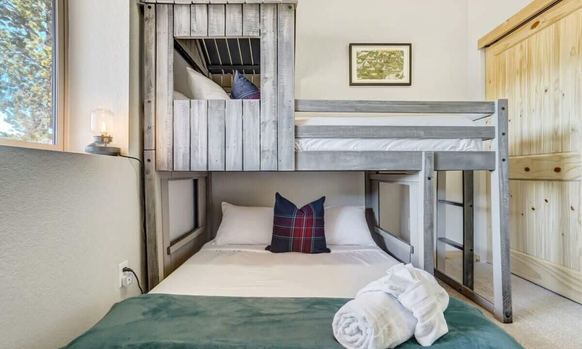 Photo of Bedroom in Rainbow Valley
