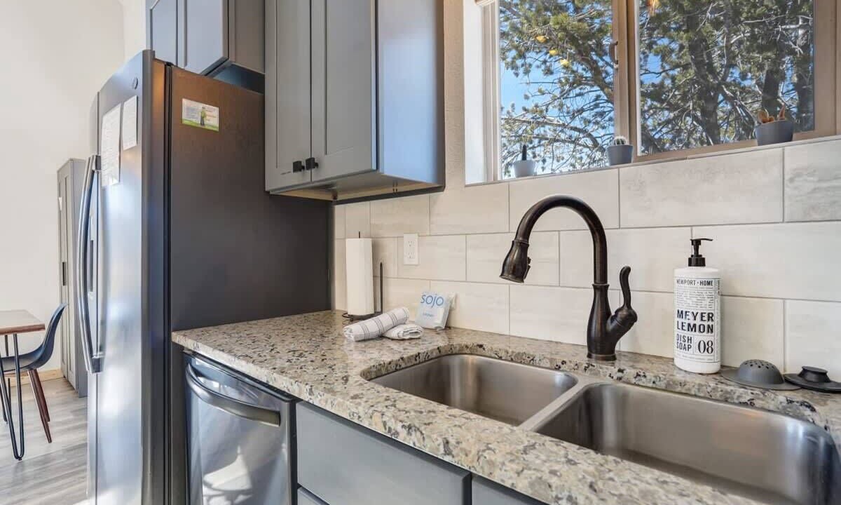 Photo of Kitchen in Rainbow Valley