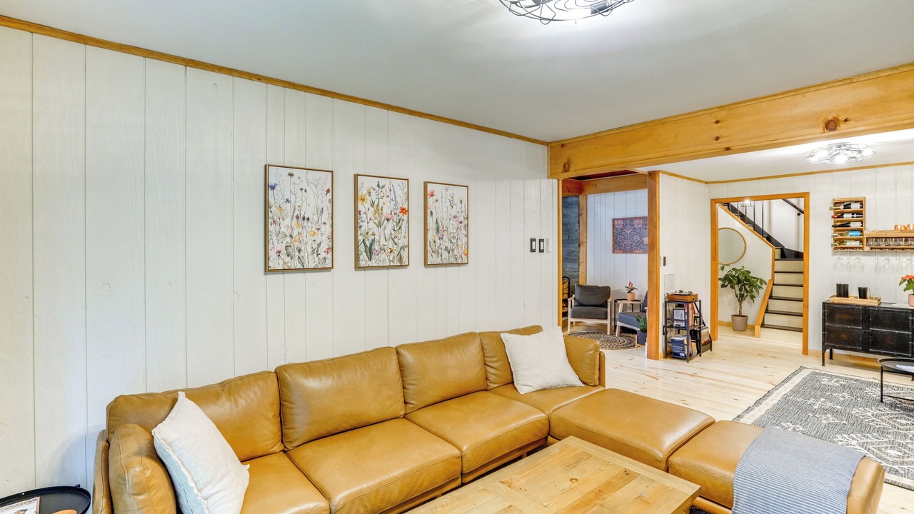 Photo of Livingroom in Round Top
