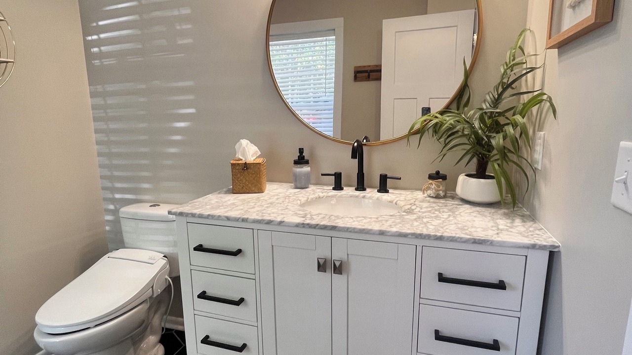 Photo of Bathroom in Scottsville