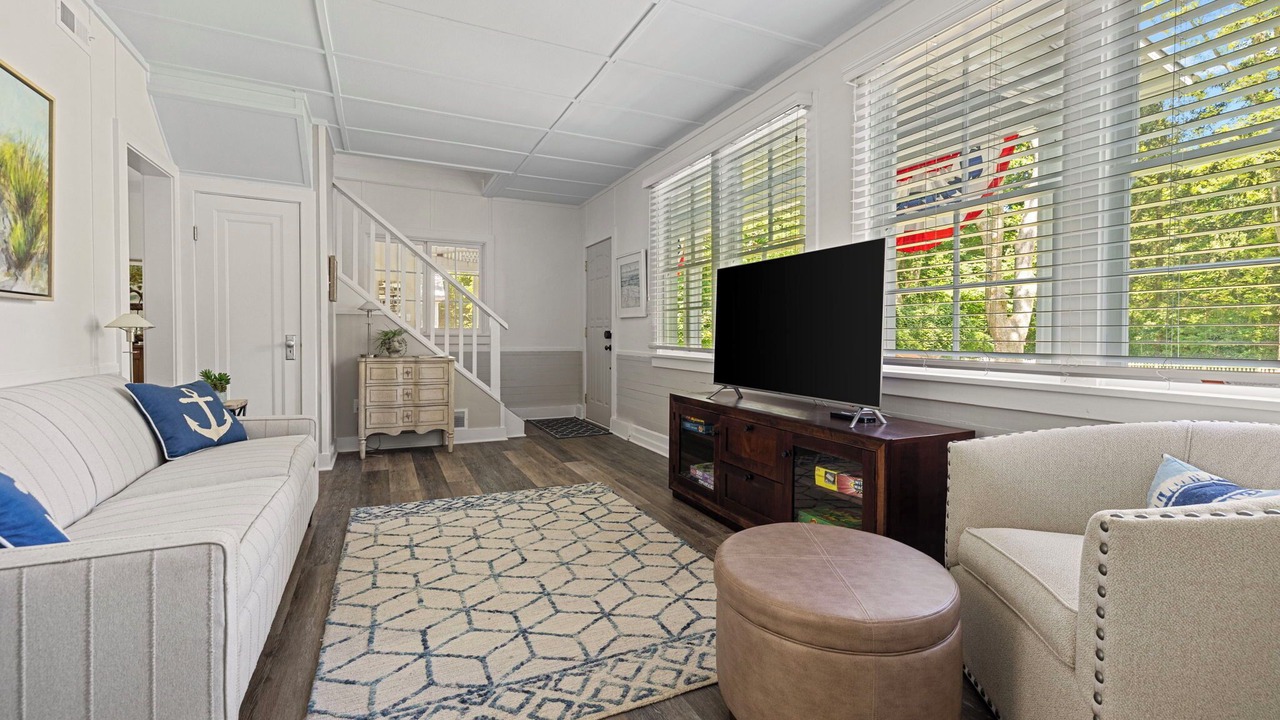 Photo of Bedroom in Lakeside