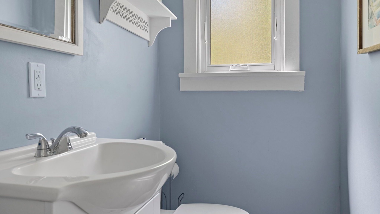 Photo of Bathroom in Lakeside