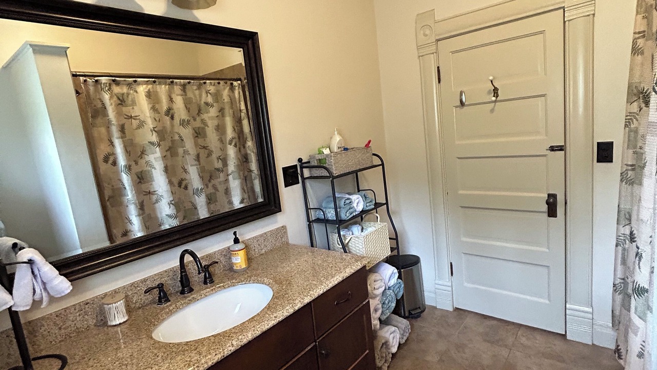 Photo of Bathroom in Canon City