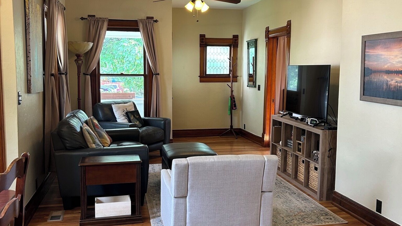 Photo of Livingroom in Canon City