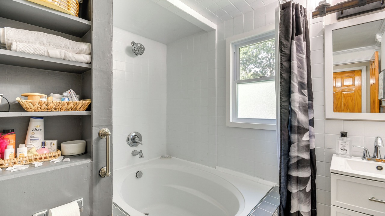 Photo of Bathroom in Syracuse