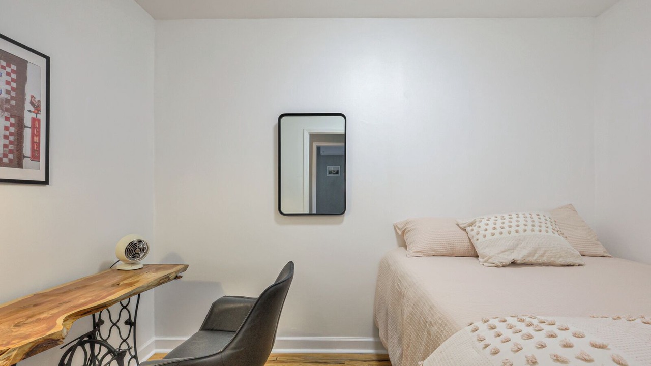 Photo of Bedroom in Charlotte Park