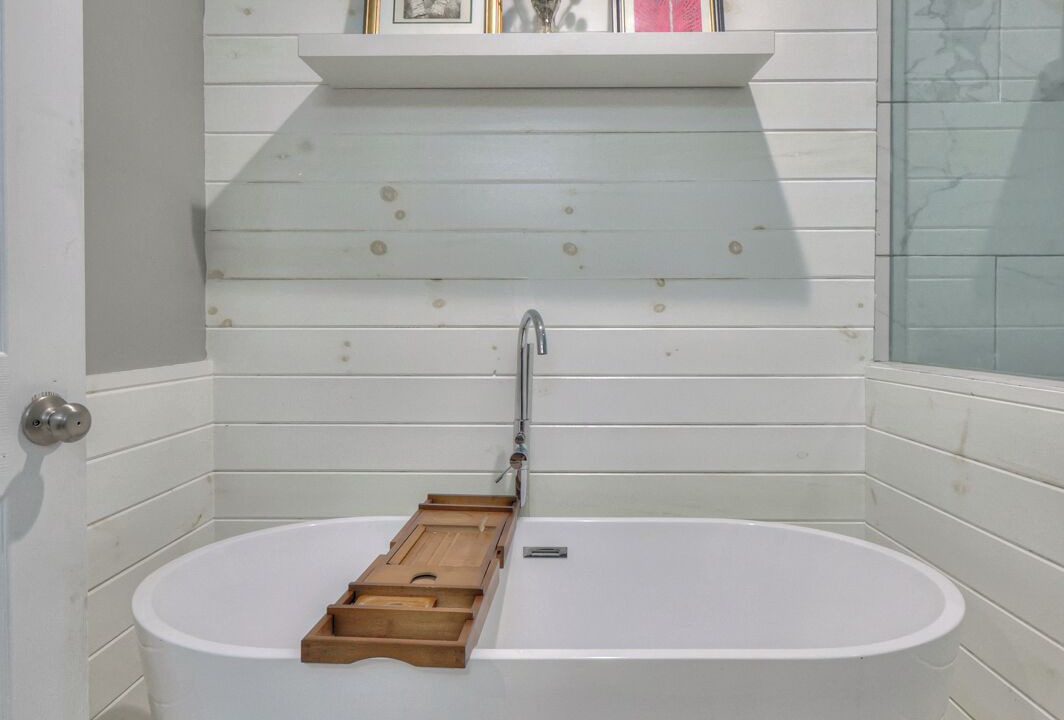 Photo of Bathroom in Charlotte Park
