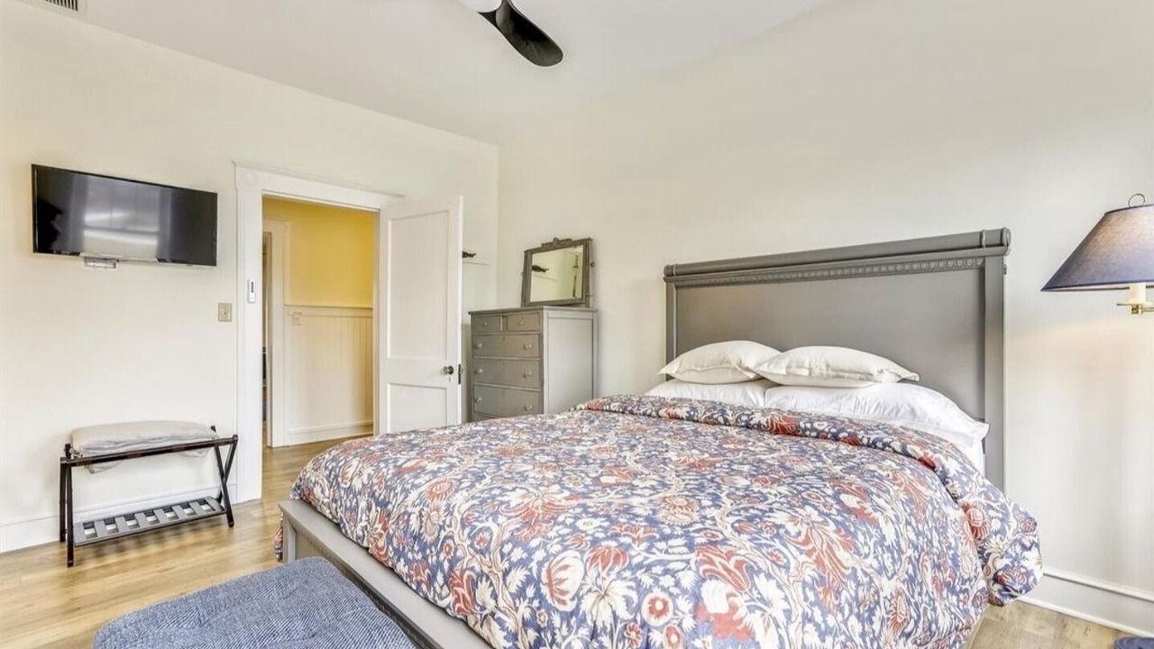Photo of Bedroom in Secretary