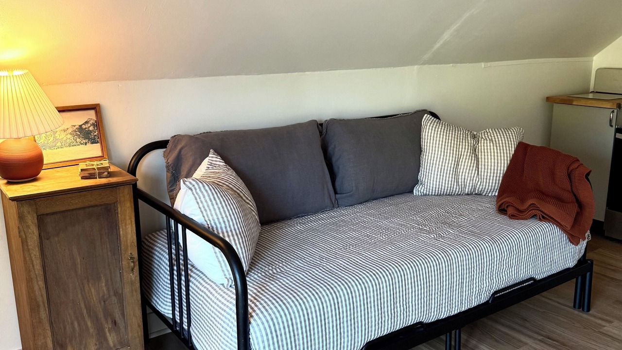 Photo of Livingroom in Lamar Heights Area