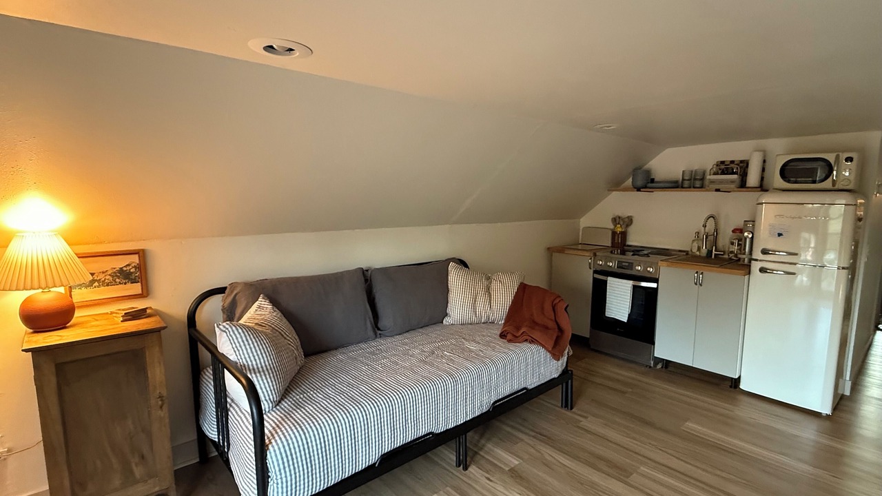 Photo of Livingroom in Lamar Heights Area