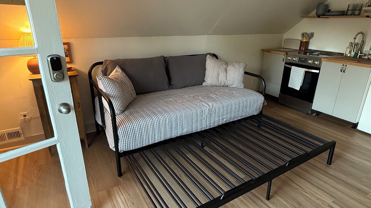 Photo of Livingroom in Lamar Heights Area