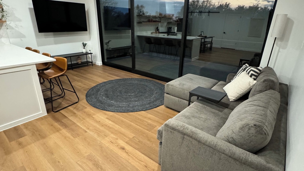 Photo of Livingroom in Cedar Creek