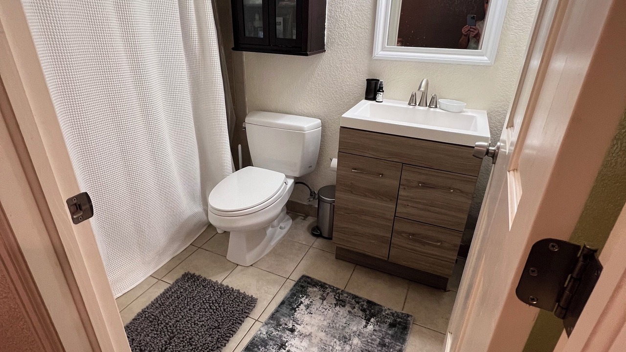 Photo of Bathroom in Newlands