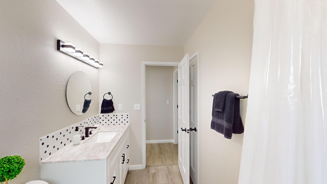 Photo of Bathroom in Albuquerque
