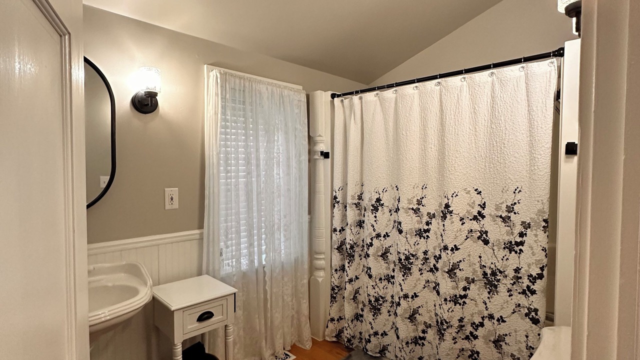 Photo of Bathroom in Dexter