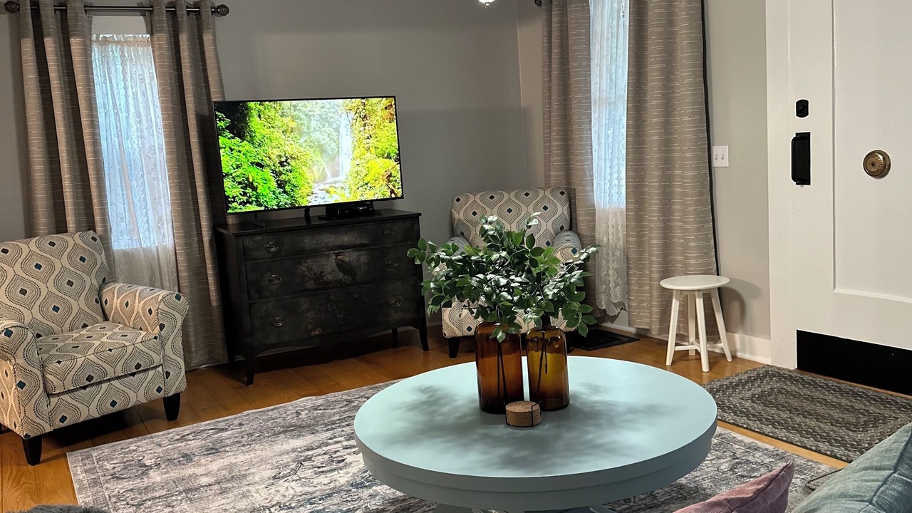 Photo of Livingroom in Dexter