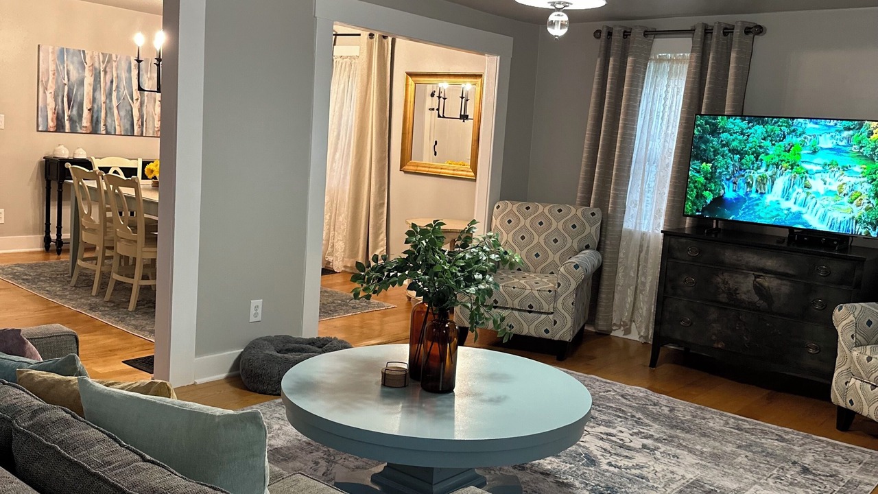 Photo of Livingroom in Dexter